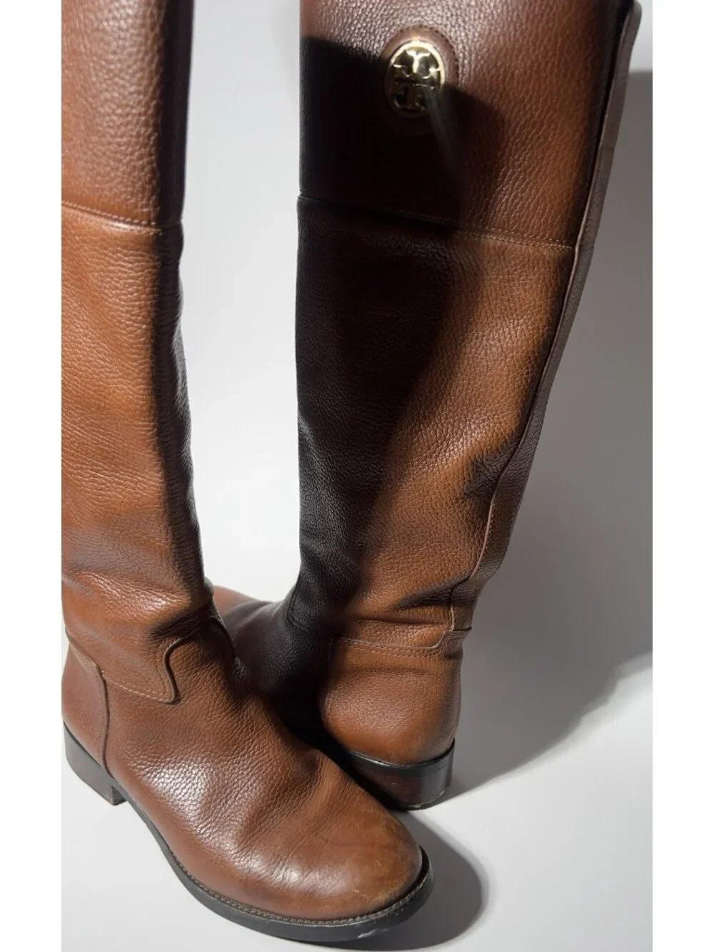 Tory Burch Junction Brown Pebbled Leather Riding Boots Size 8M Gold Logo